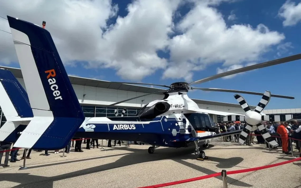 aeronave, veículo aéreo;