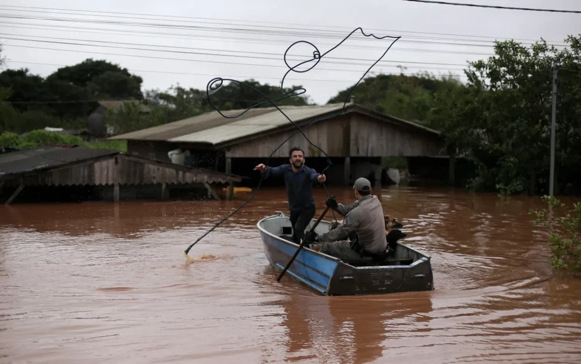 tempestade, inundação