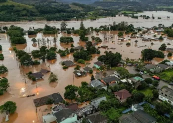 inundações, desastres, meteorológicos;