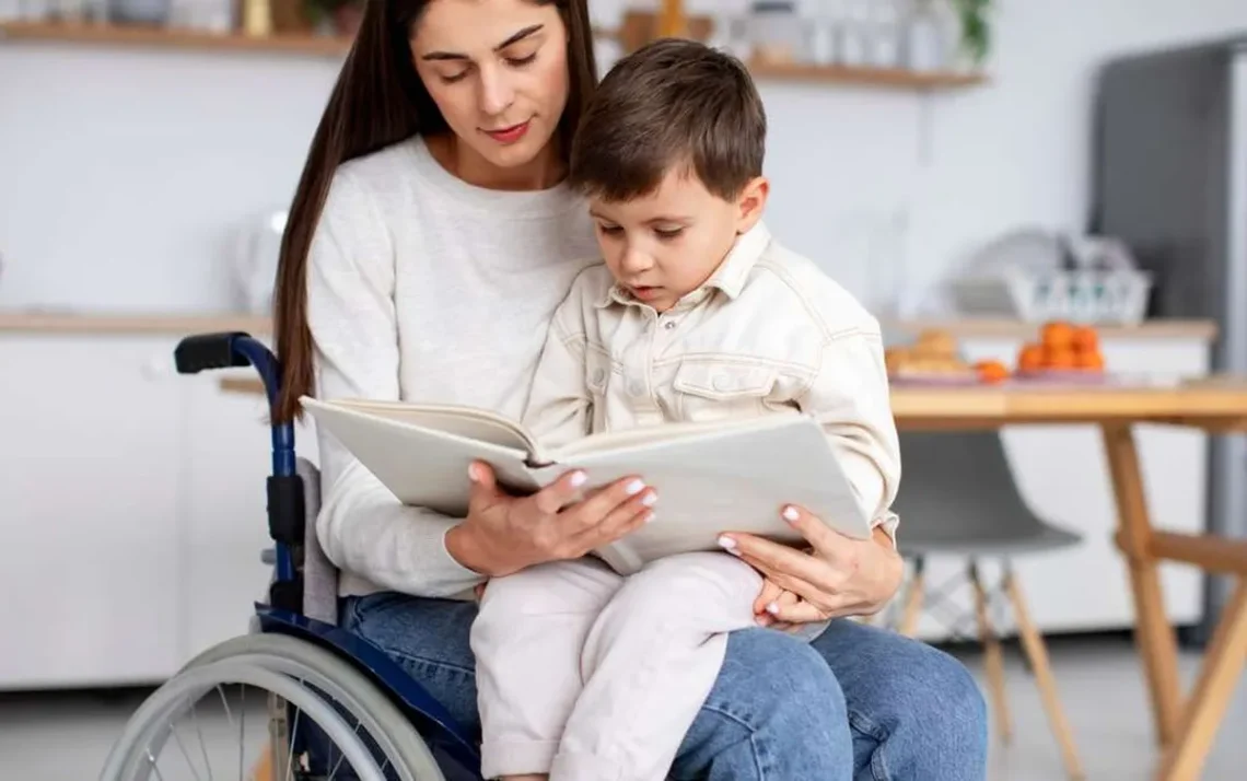 mulheres com incapacidades, mães com deficiência, mães deficientes;