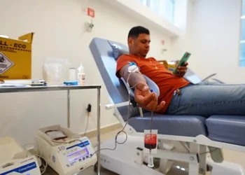 coleta de sangue, doação voluntária;